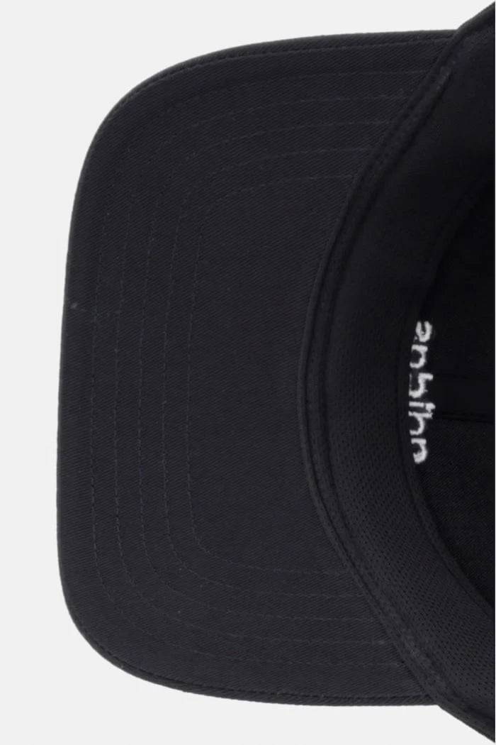 Памучна шапка с козирка adidas