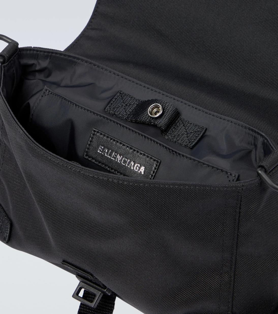 Balenciaga - Postacı çantası