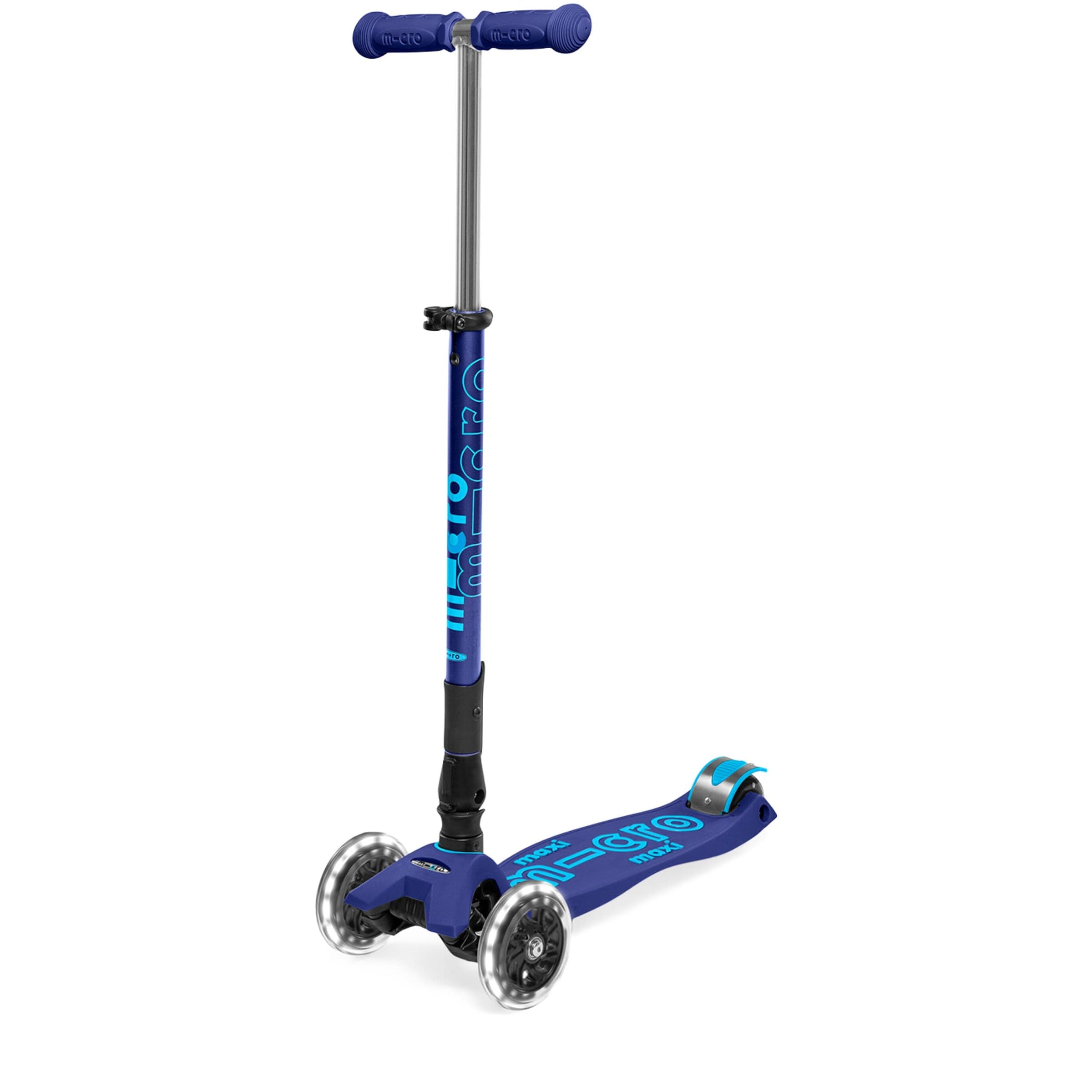 Micro Scooters Maxi Foldable Deluxe LED Scooter