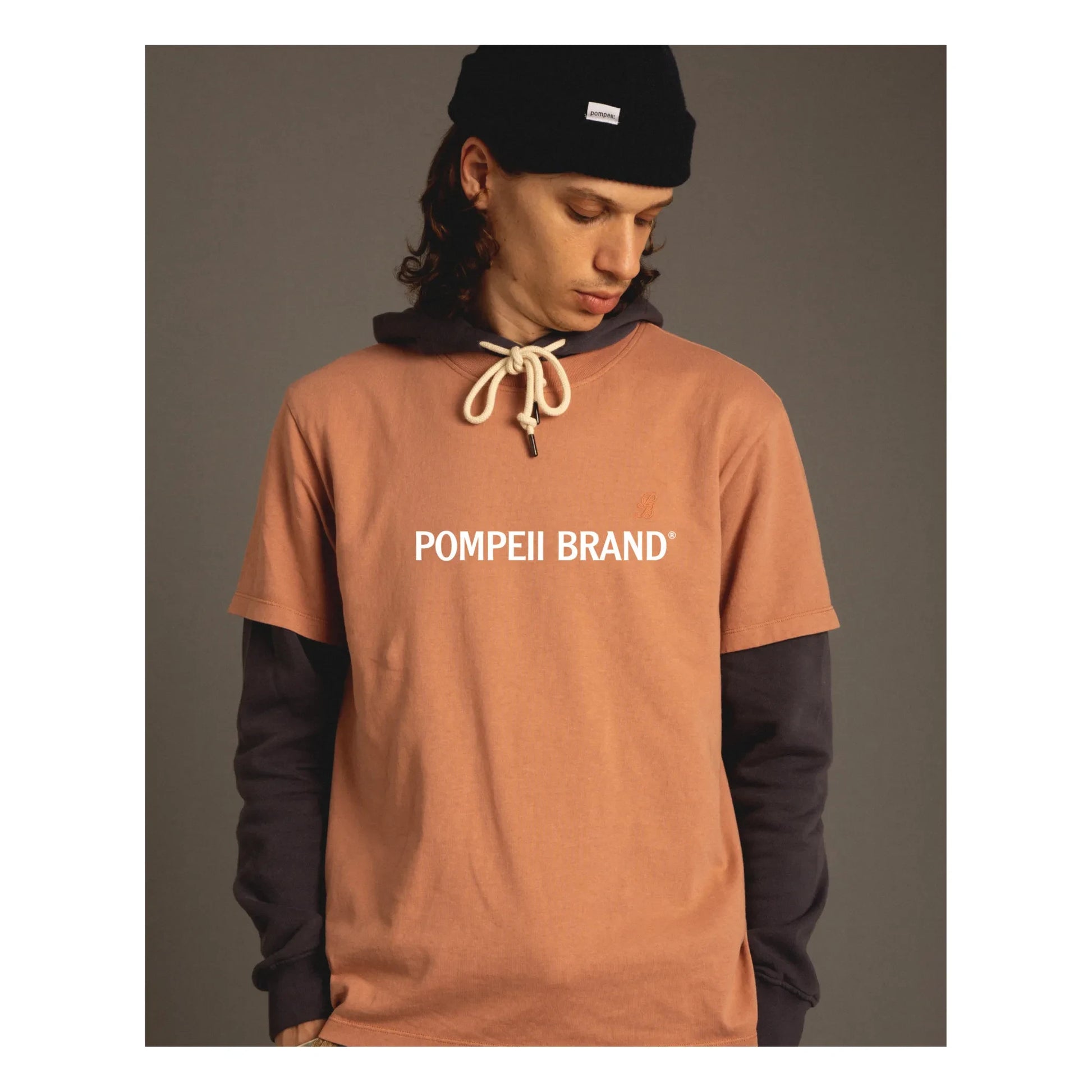 Pompeii - Lobster Monogram T-shirt | Apricot