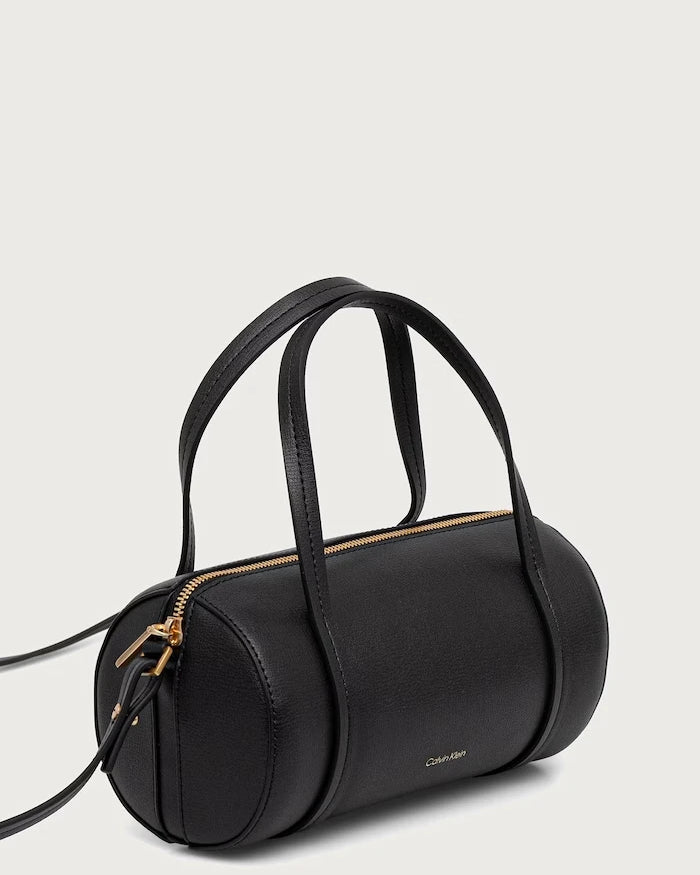 Calvin Klein kadın suni deri baget çanta