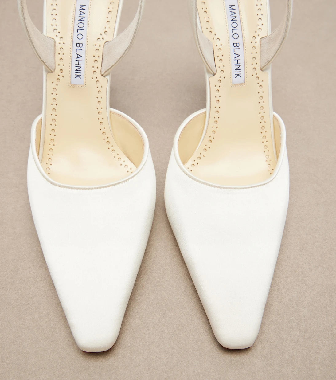 Manolo Blahnik - Borelapla satin slingback pumps
