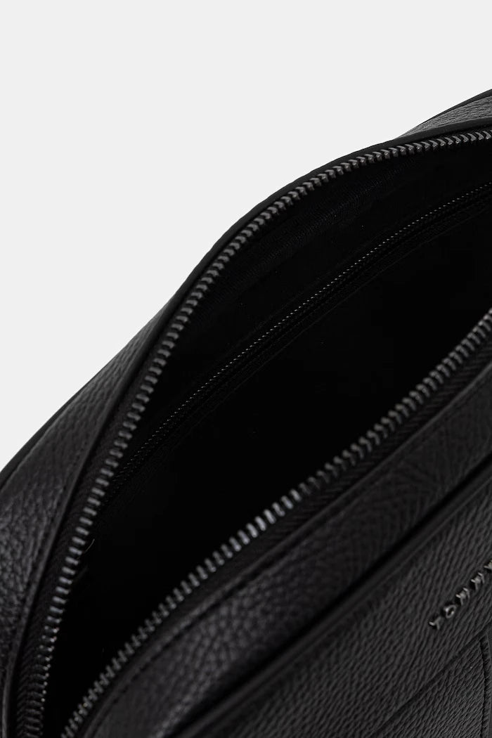 Tommy Hilfiger erkek omuz çantası