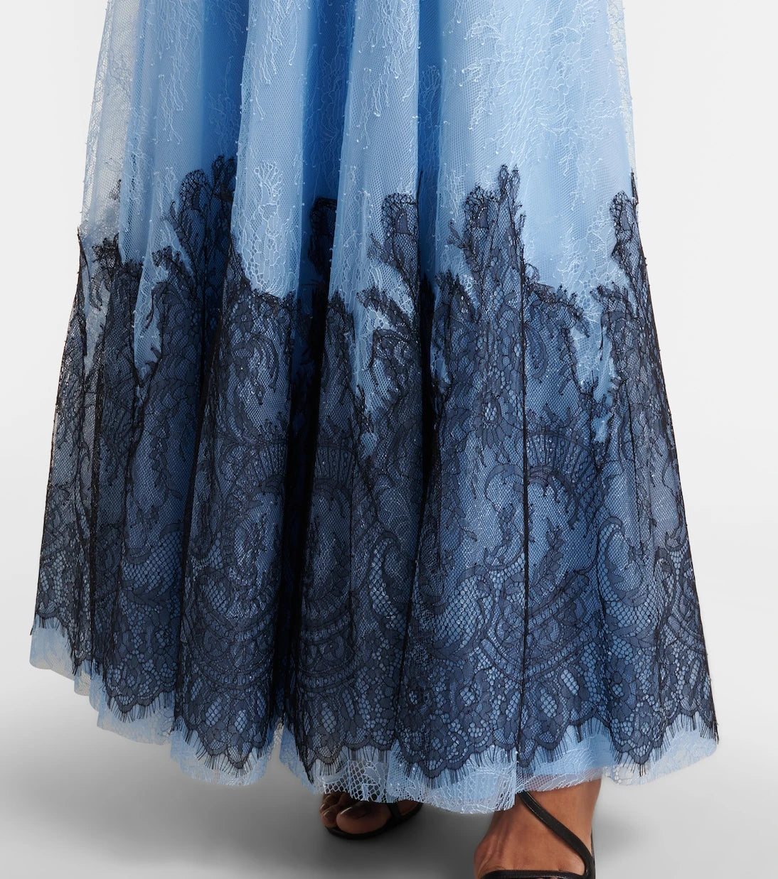 Costarellos - Gallie chantilly lace gown