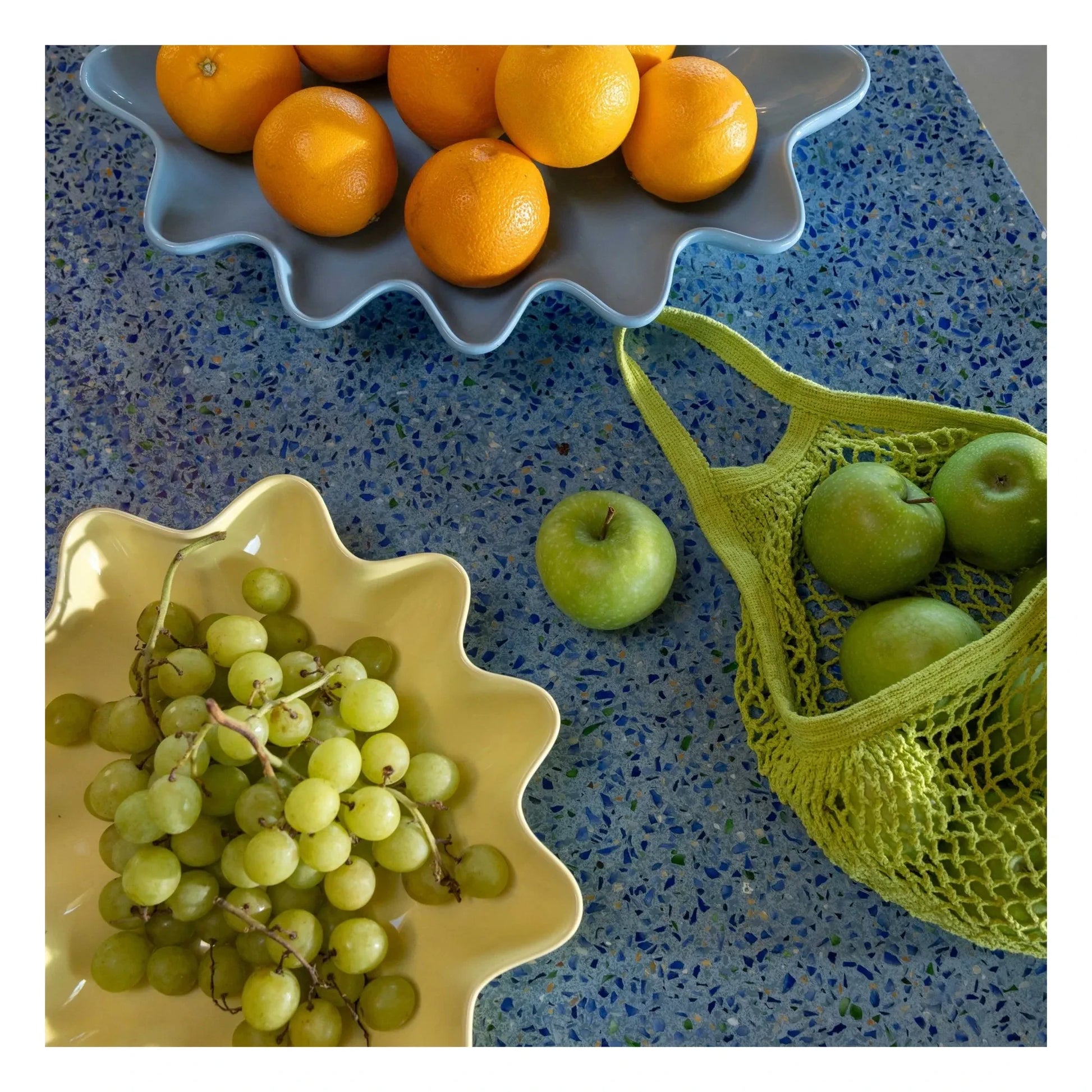 &Klevering - Sun stoneware dish | Pale yellow