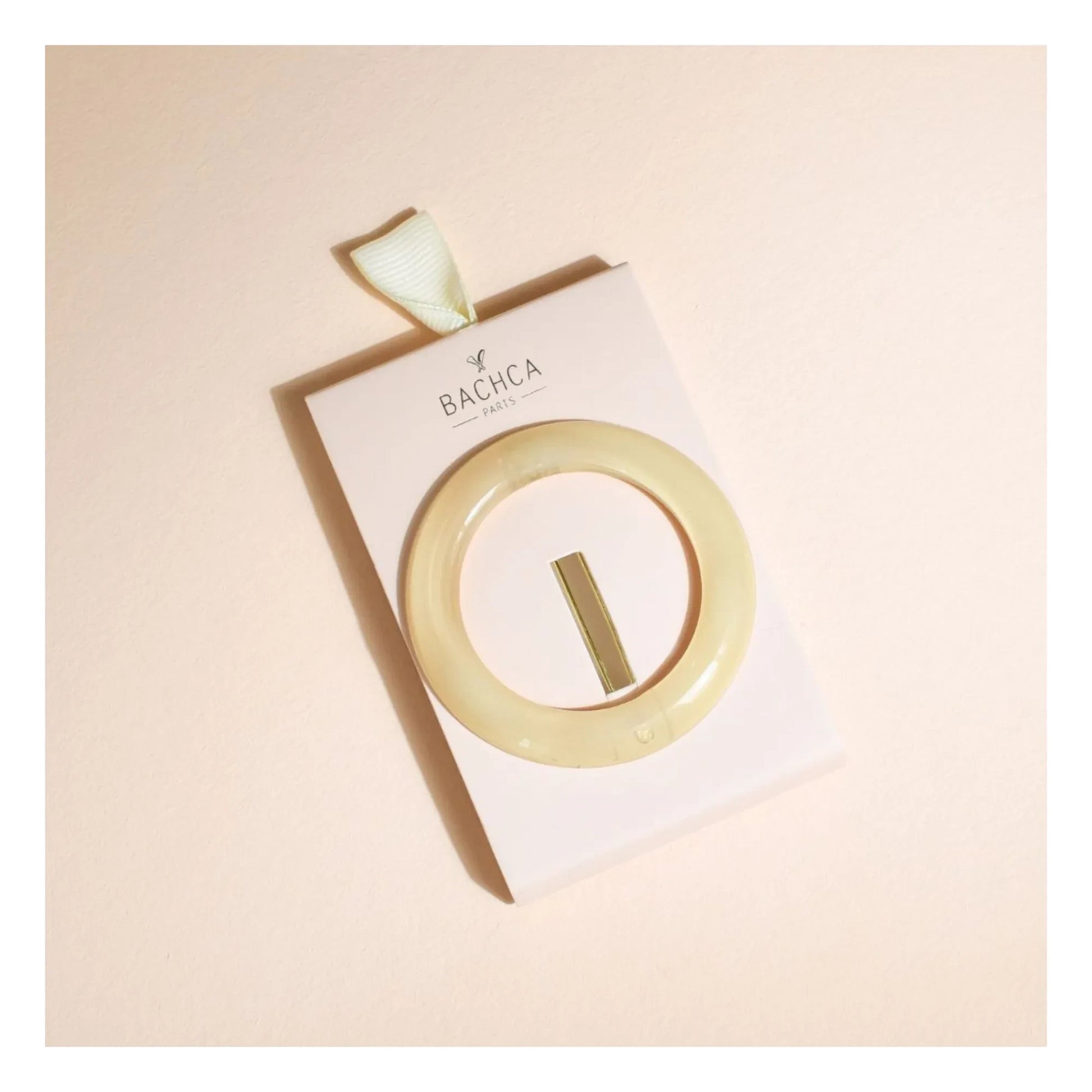 Bachca - Opaline round hair clip | Ivory