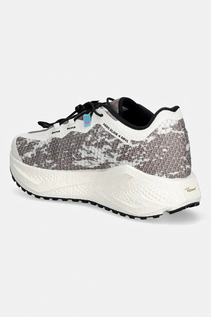 Спортни обувки Salomon AERO GLIDE 4