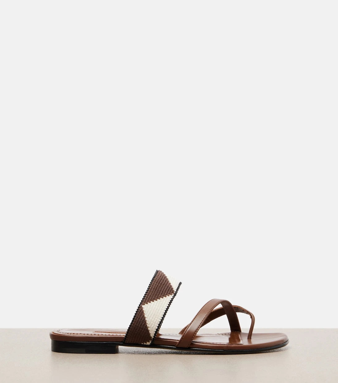 Manolo Blahnik - Susastra leather sandals