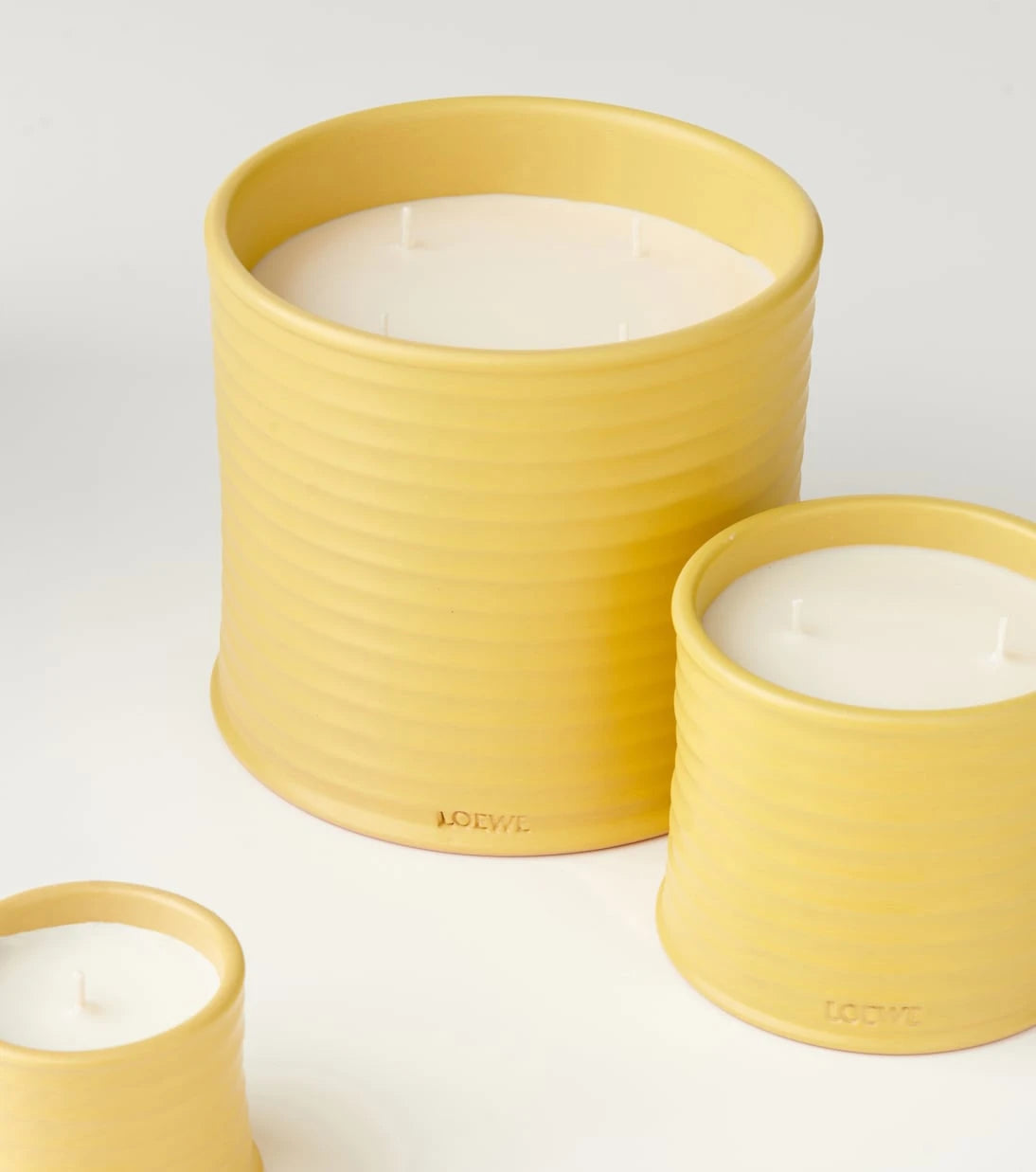 Loewe Home Scents - Honeysuckle Small scented candle