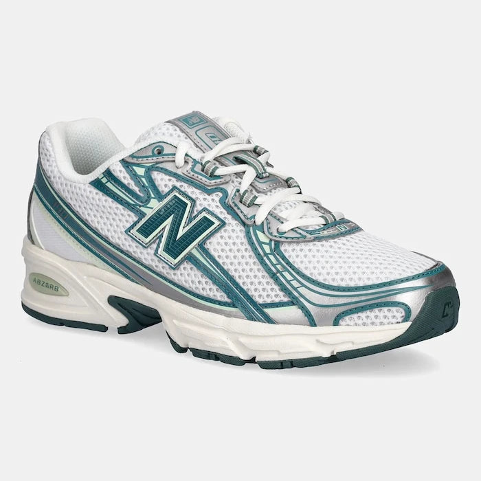 Маратонки New Balance 740