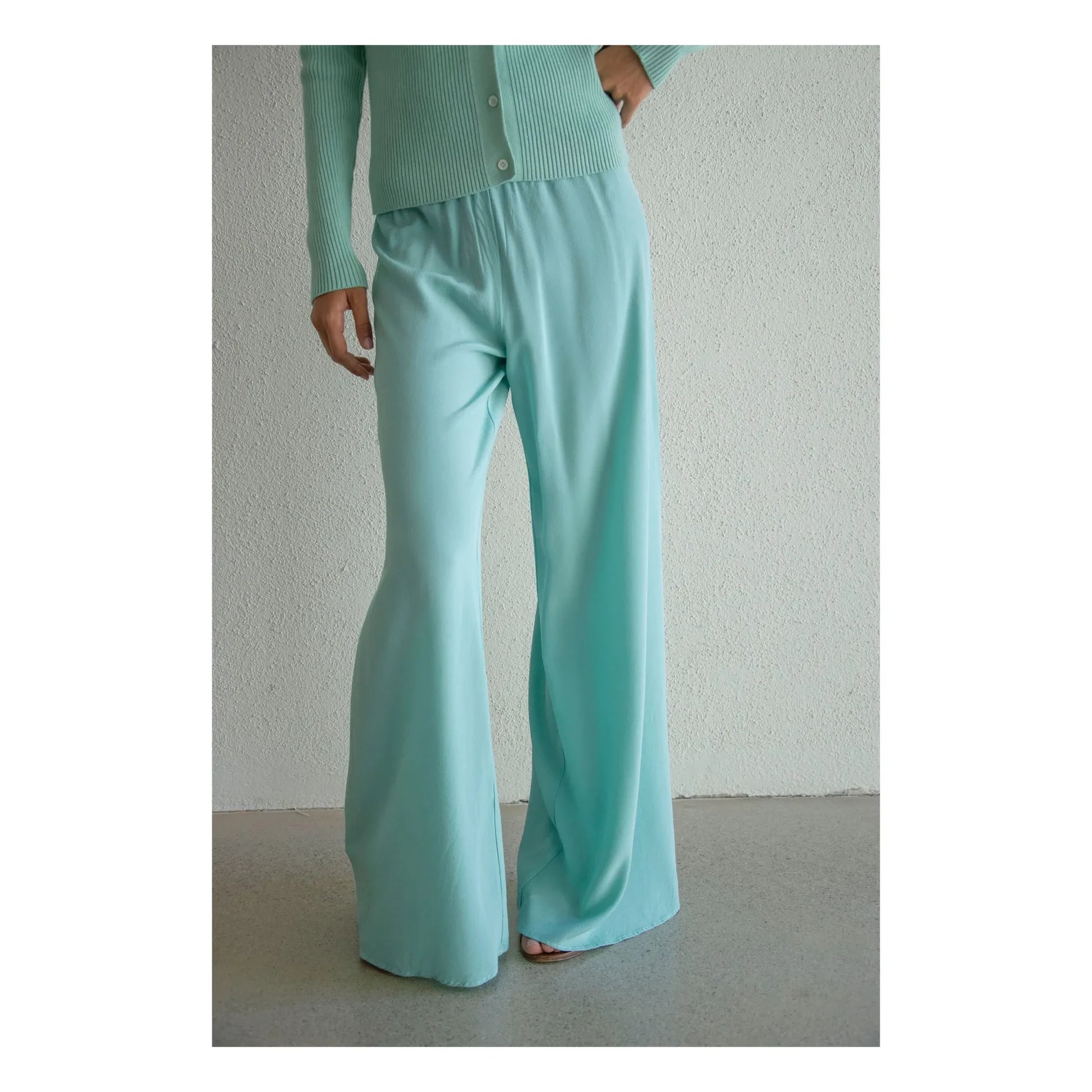THEAVANT - Jazzdancer Silk Pants | Green water