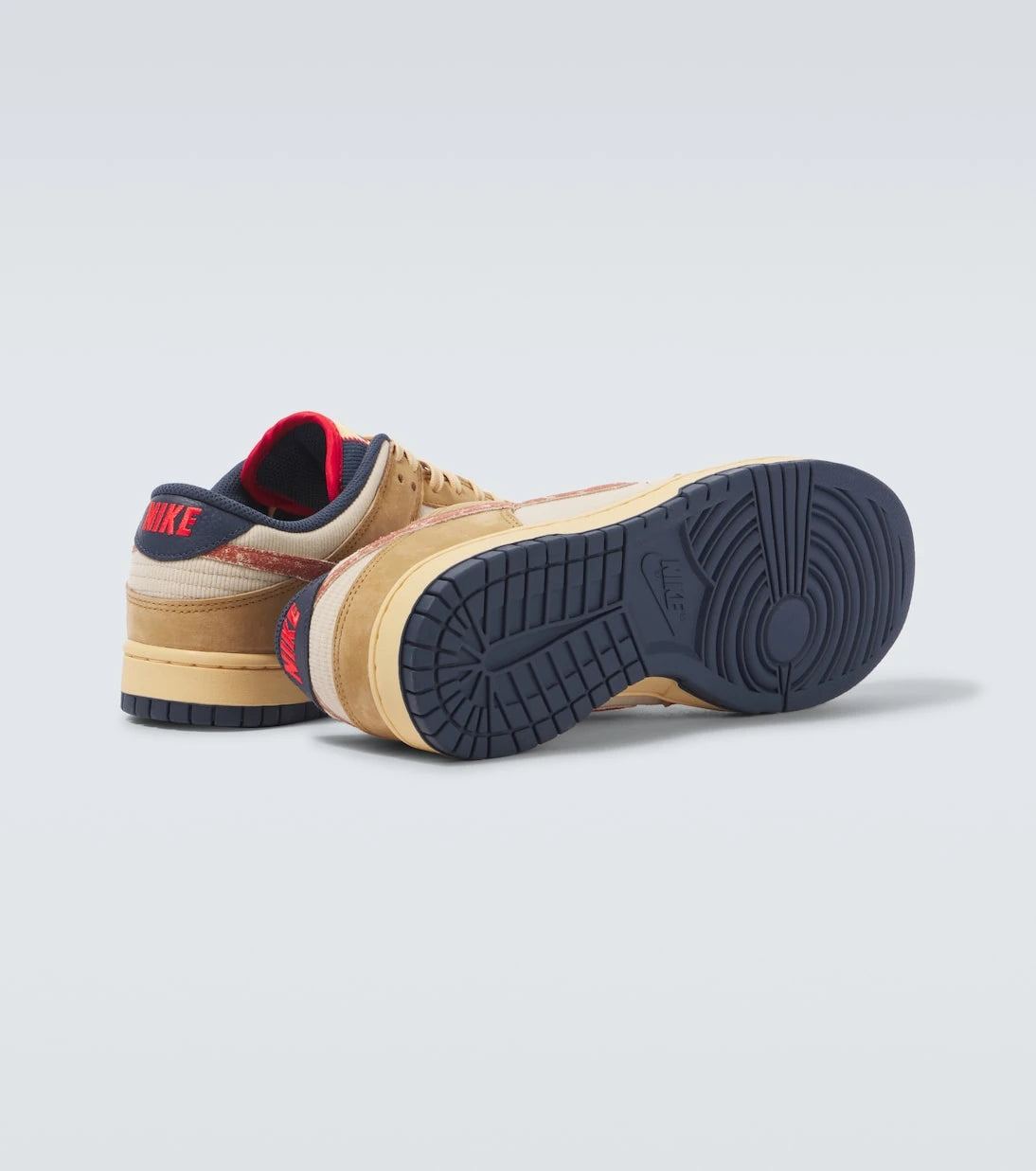 Nike - Dunk Low Retro SE leather sneakers