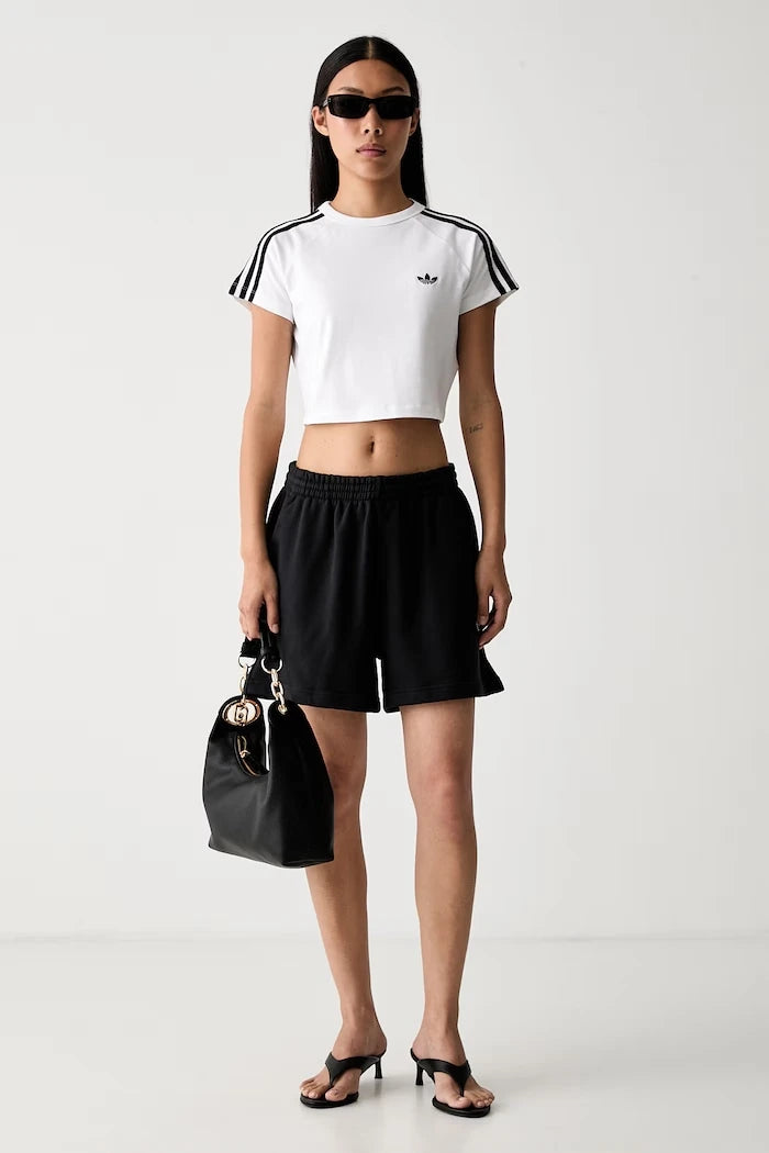 adidas Originals kadın pamuklu tişört