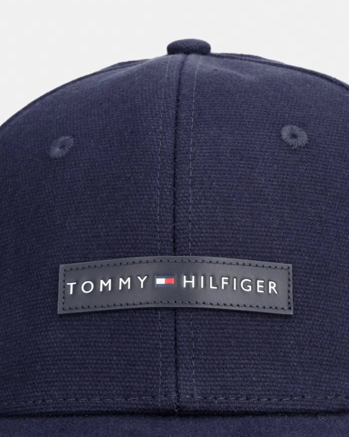 Tommy Hilfiger erkek pamuklu siperlikli şapka