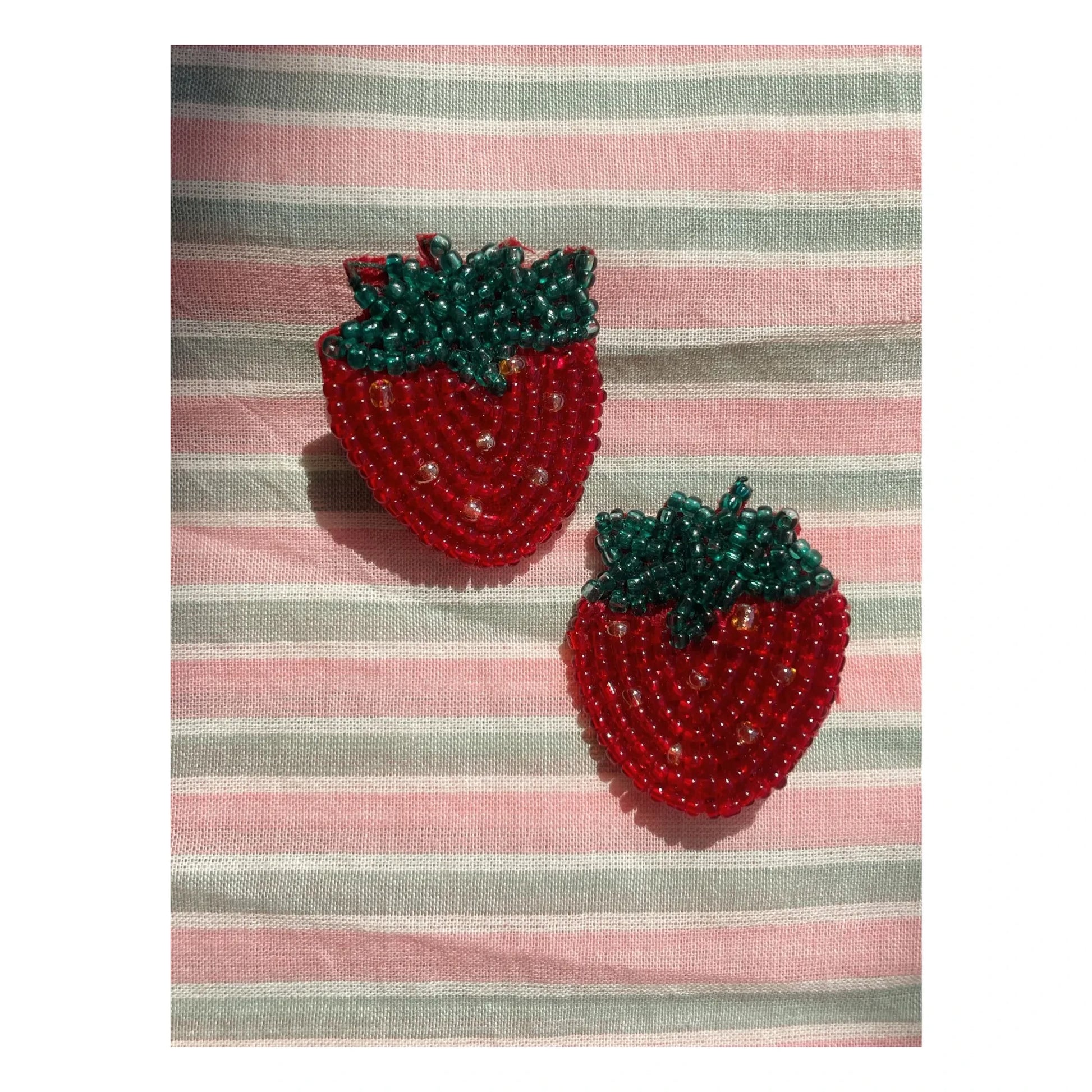 Konges Sløjd - Set of 2 Strawberry Bars | Red