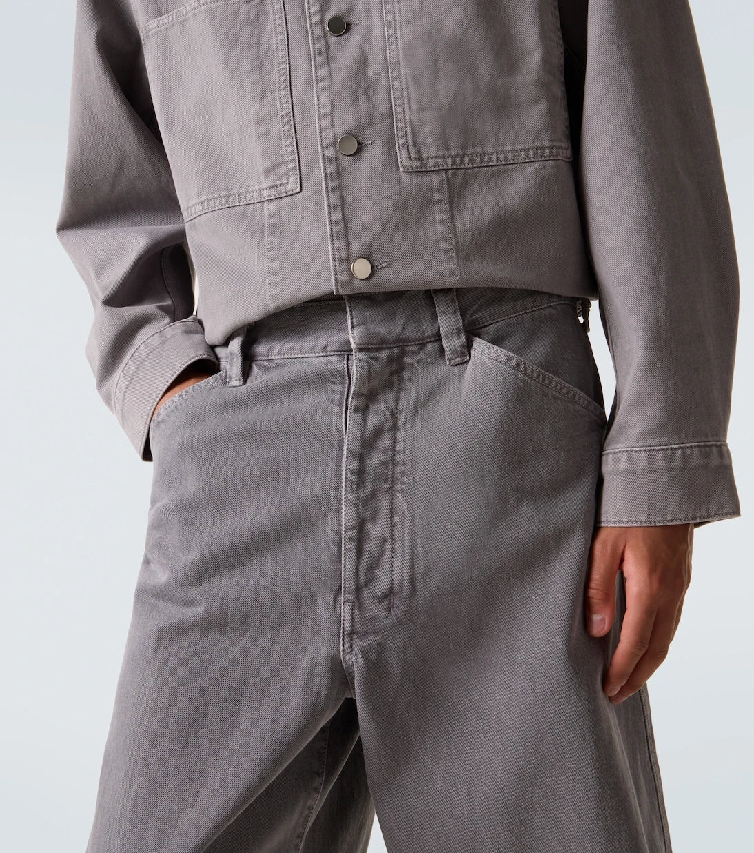 ليماير - جينز بقصّة أرجل واسعة
