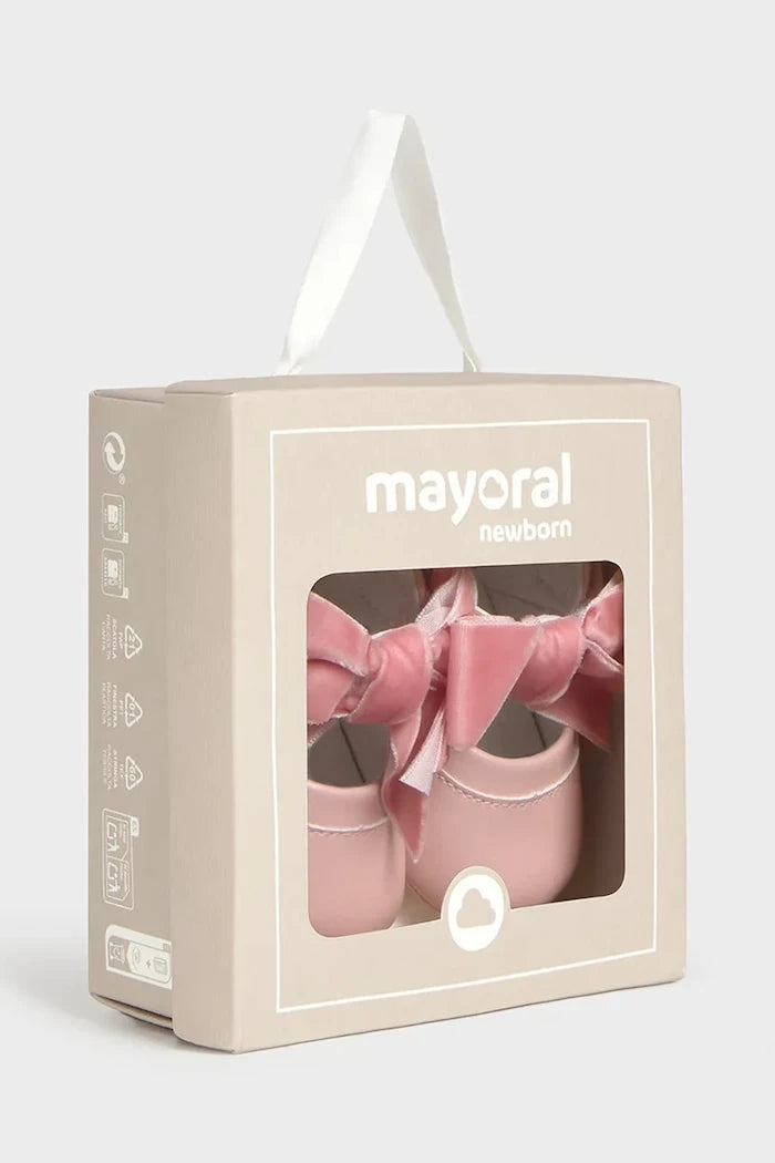 Mayoral Newborn обувки за бебе