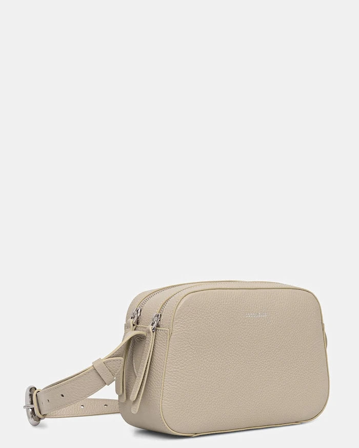Coccinelle Kadın Deri Crossbody Çanta