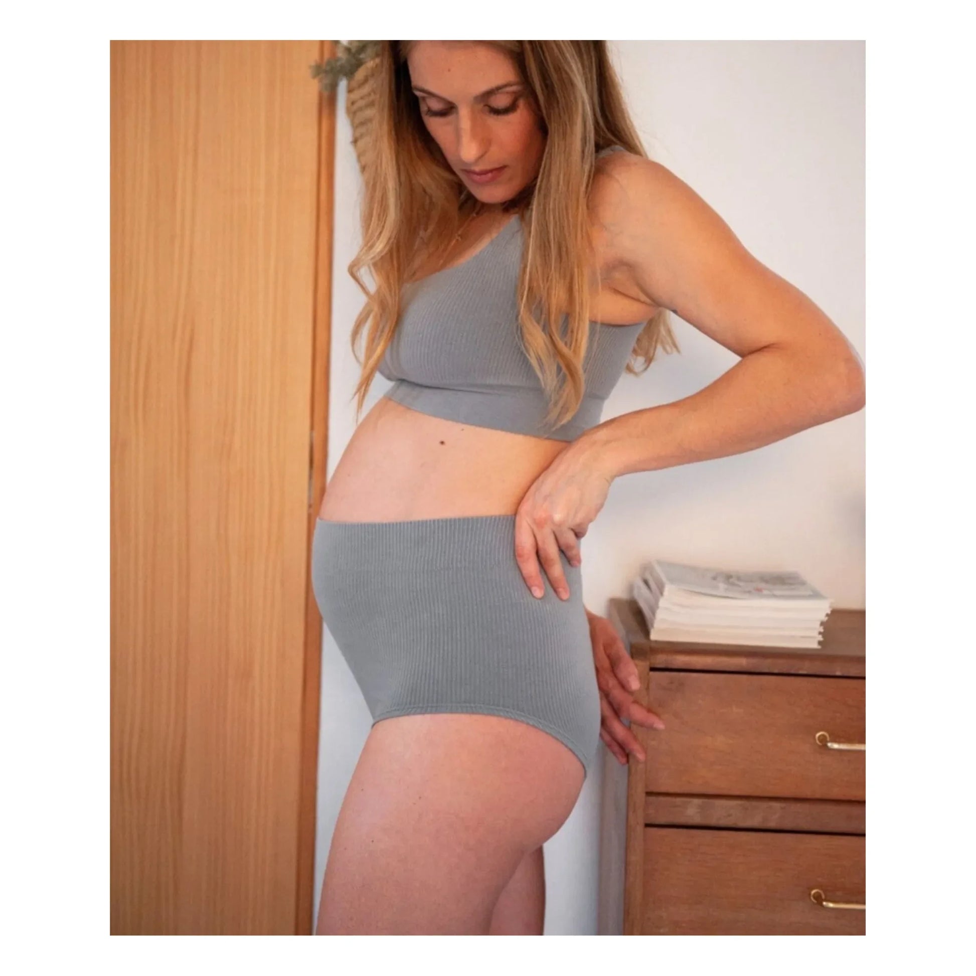 Mama Hangs - Everyday high-waisted panties | Grey blue