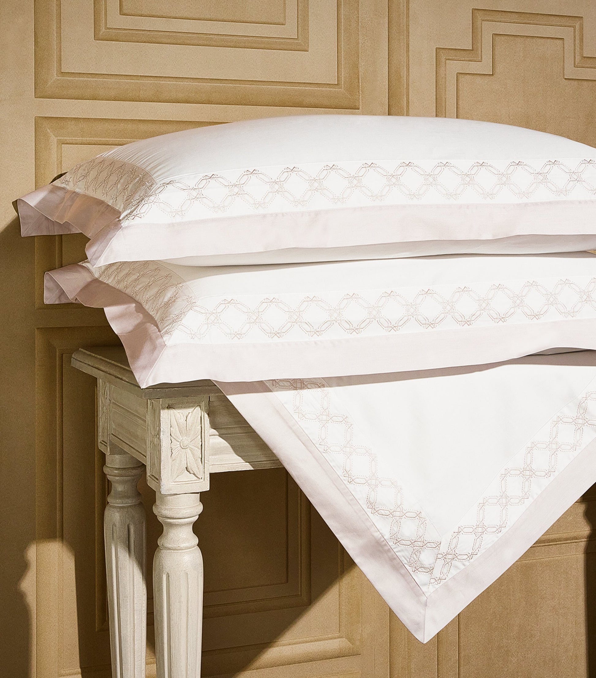 Beaufort King Duvet Cover and Pillowcase Set (230cm x 220cm)