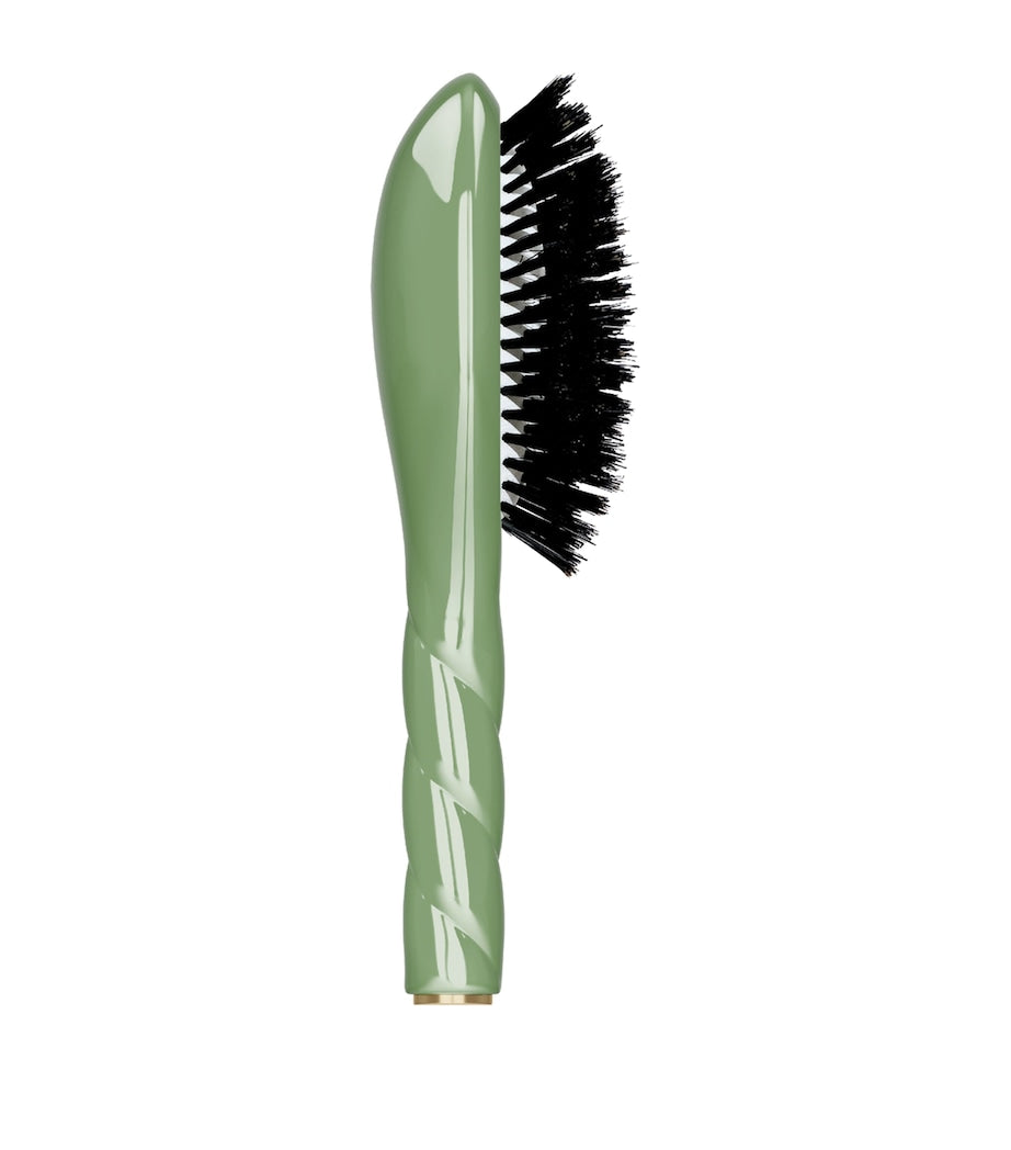 N.01 The Universal Petite Brush