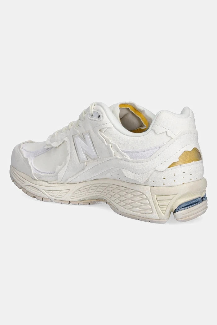 Маратонки New Balance 2002 Protection Pack