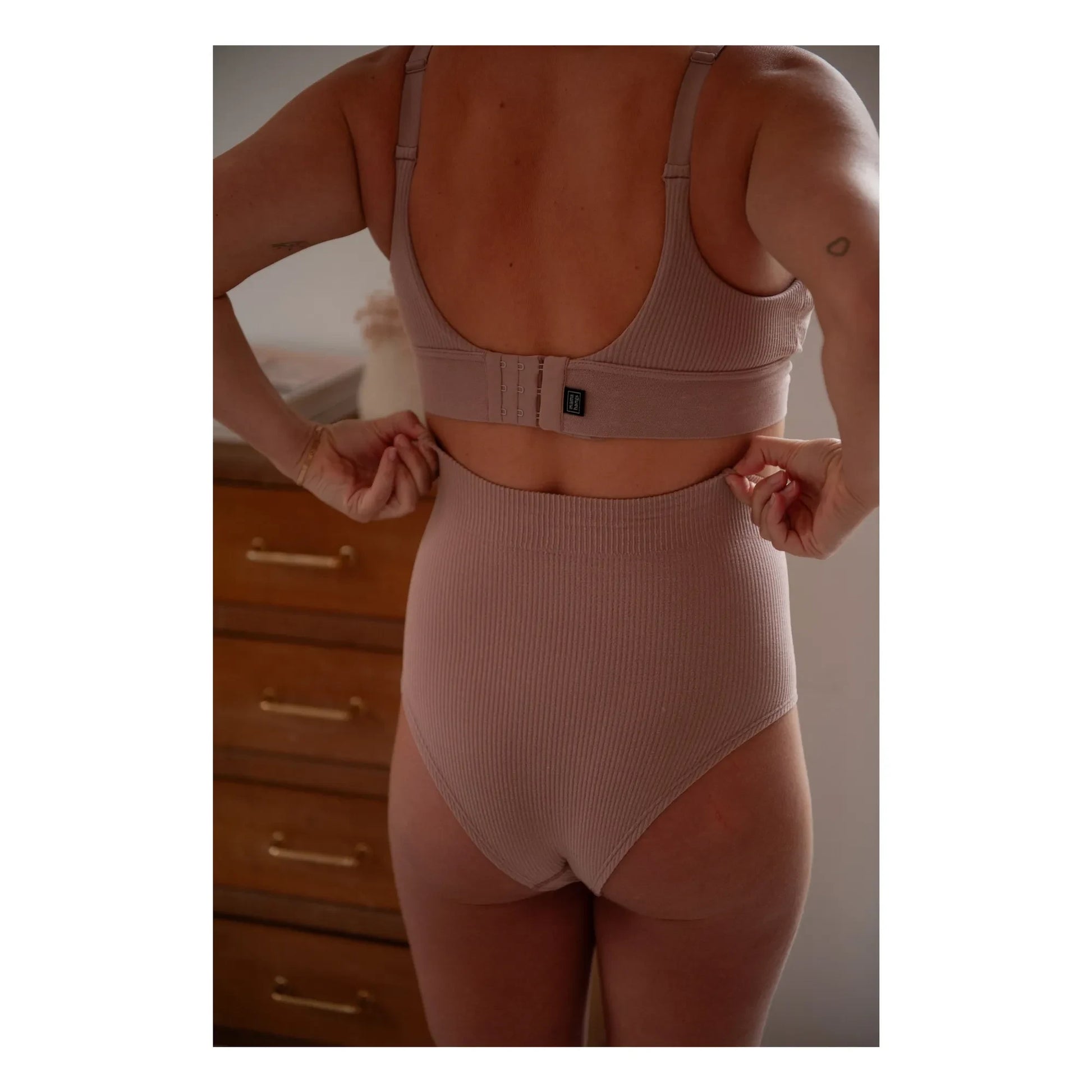 Mama Hangs - Mama Glow nursing bra | Terracotta