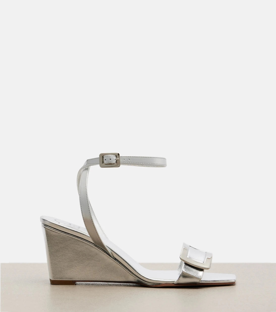 Roger Vivier - Belle Vivier metallic leather sandals