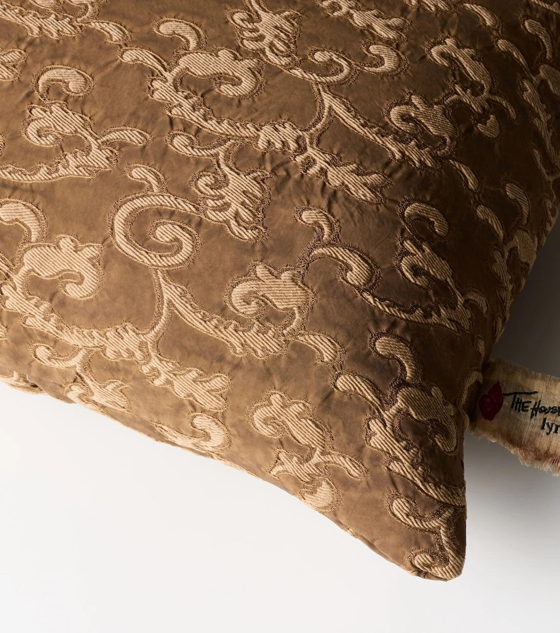 The House of Lyria - Acuzio cushion