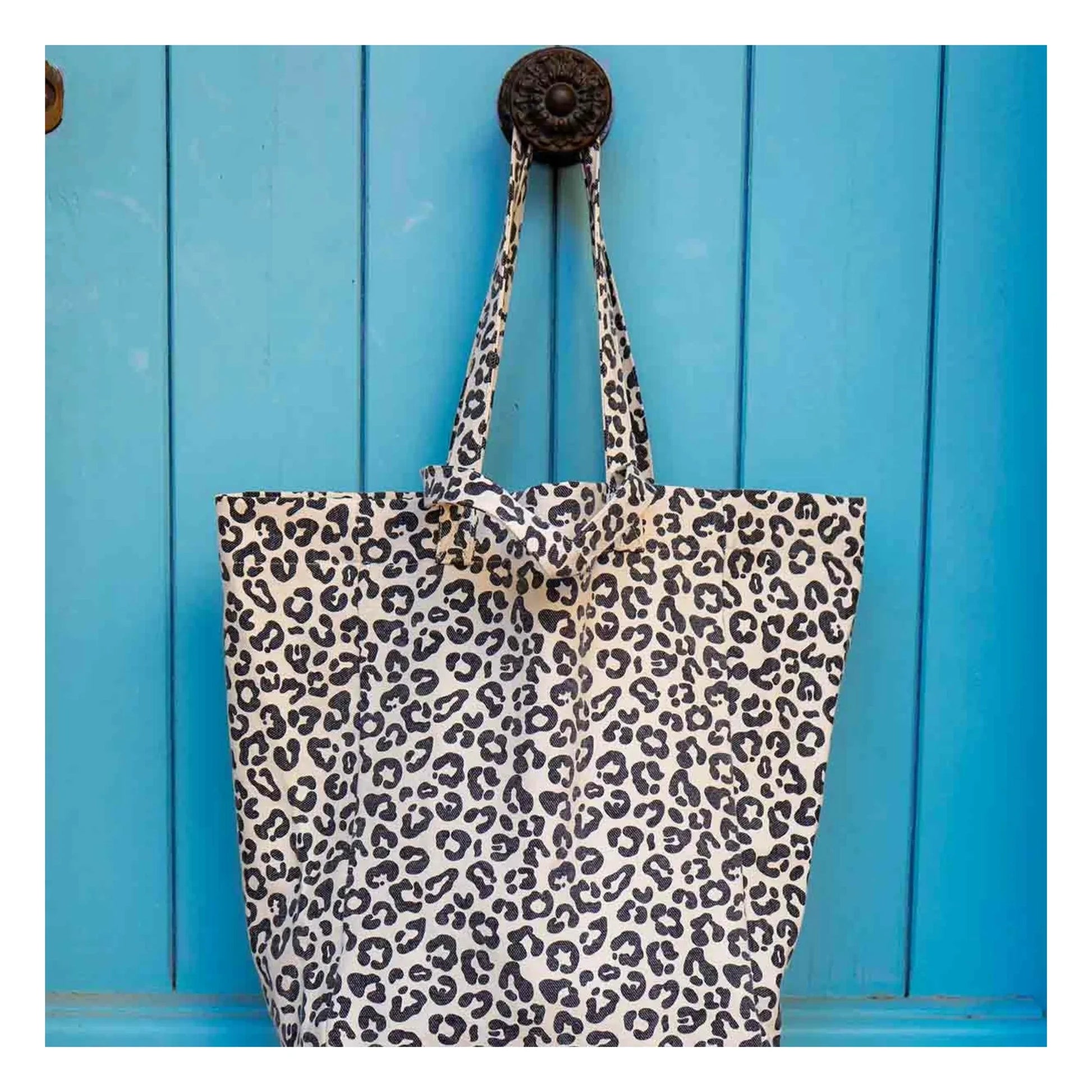 Rose in April - Elisabeth Graou tote bag | Beige