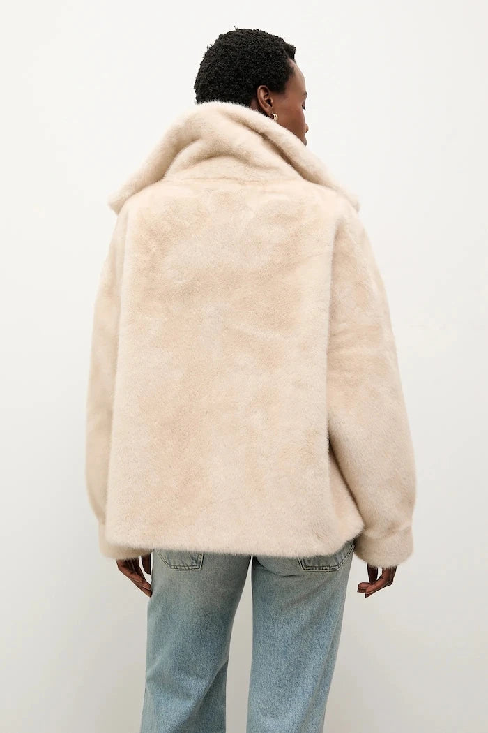 Яке Answear.LAB
