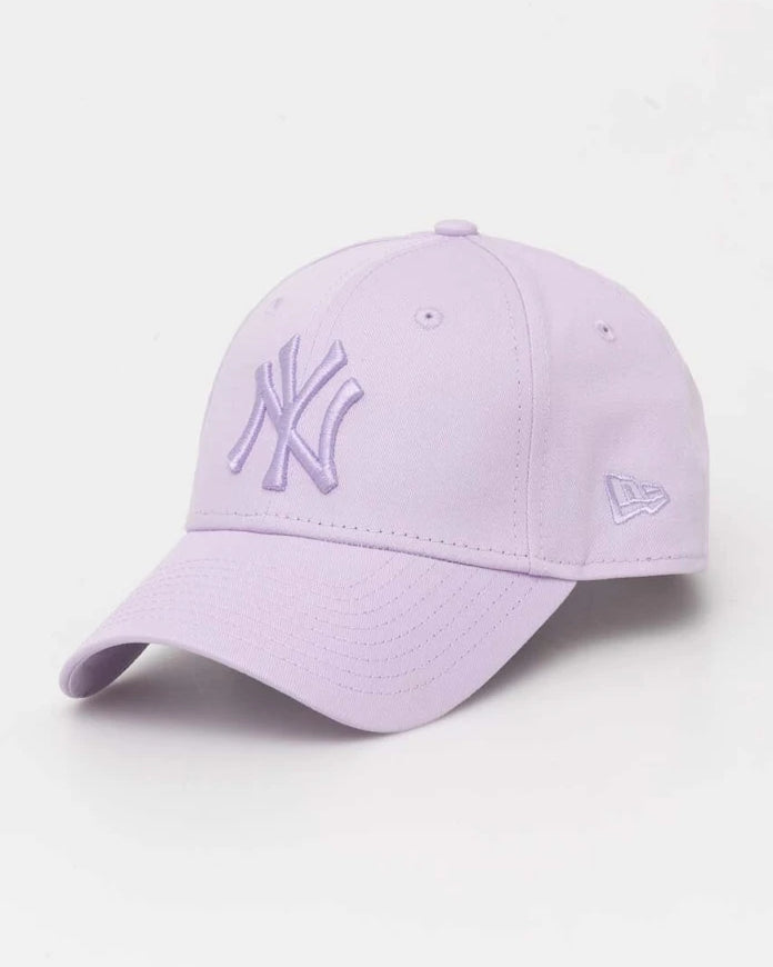 New Era LEAGUE ESSENTIAL 9FORTY® Pamuklu Vizörlü Şapka