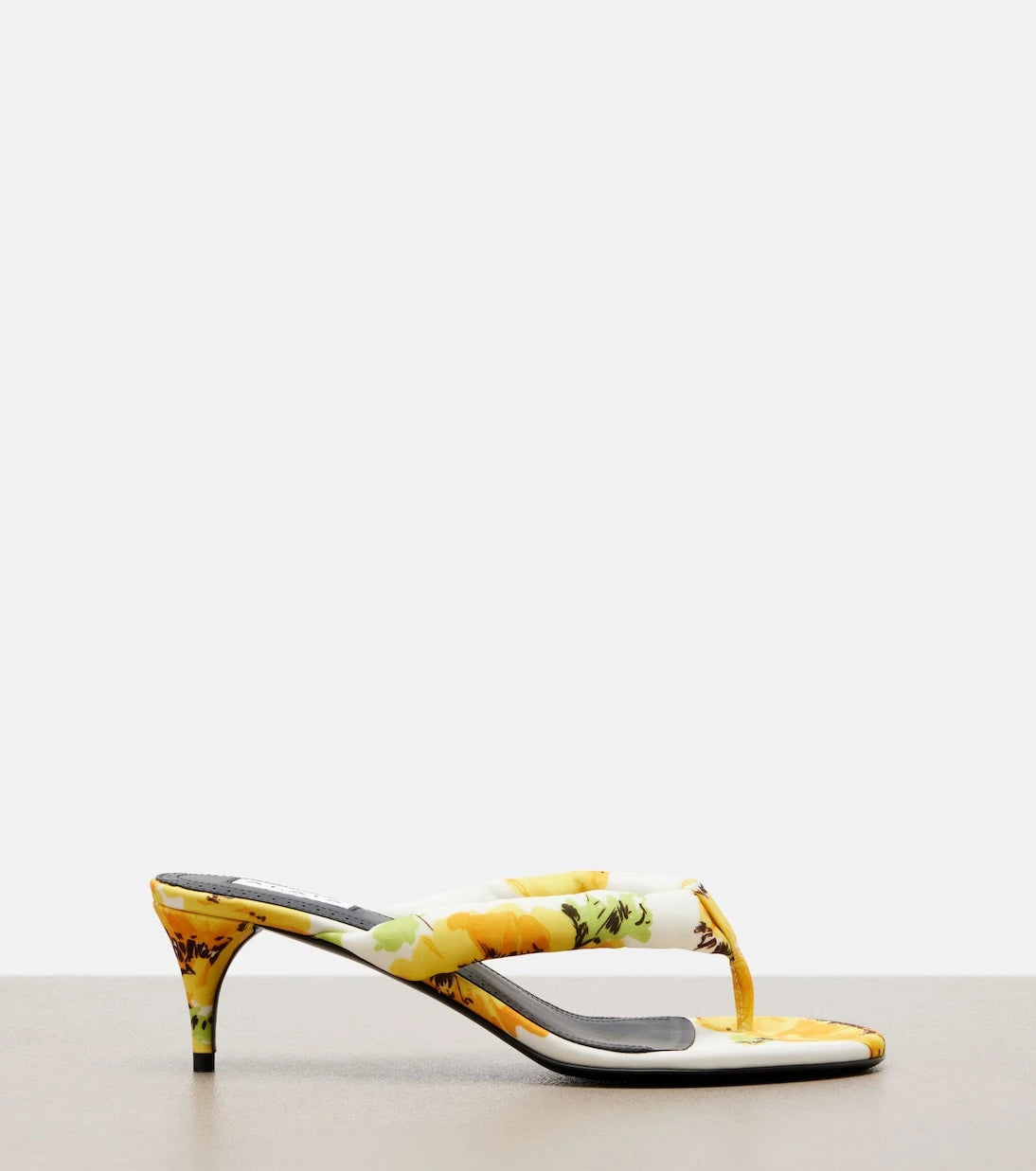 Alaïa - Floral padded thong sandals