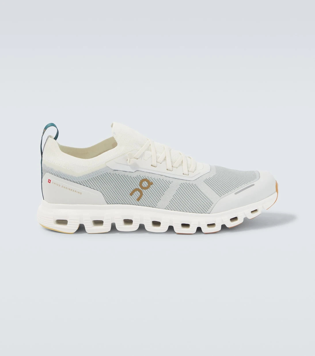 On - Cloud 6 Versa running shoes