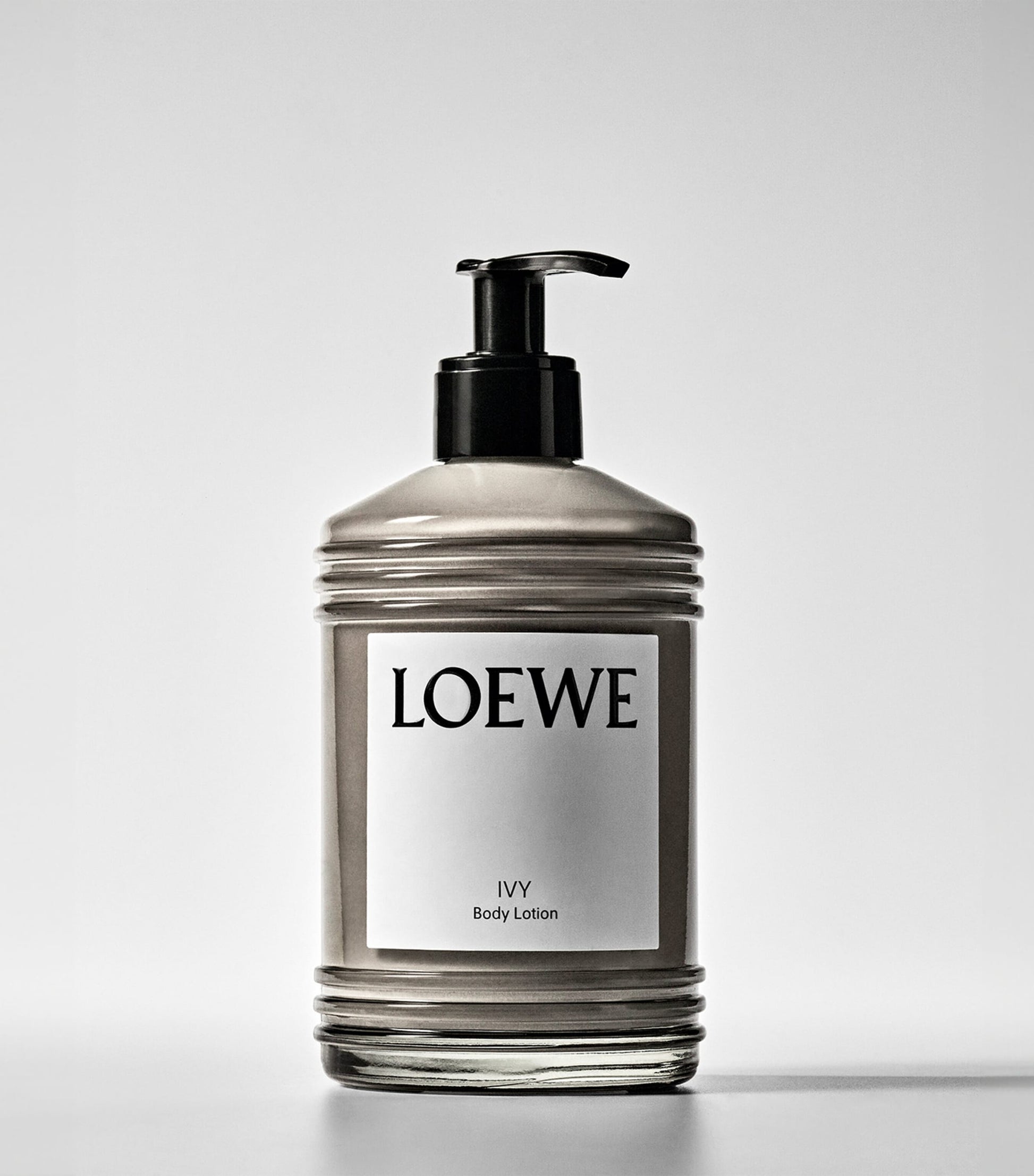 LOEWE Ivy Body Lotion (360ml)