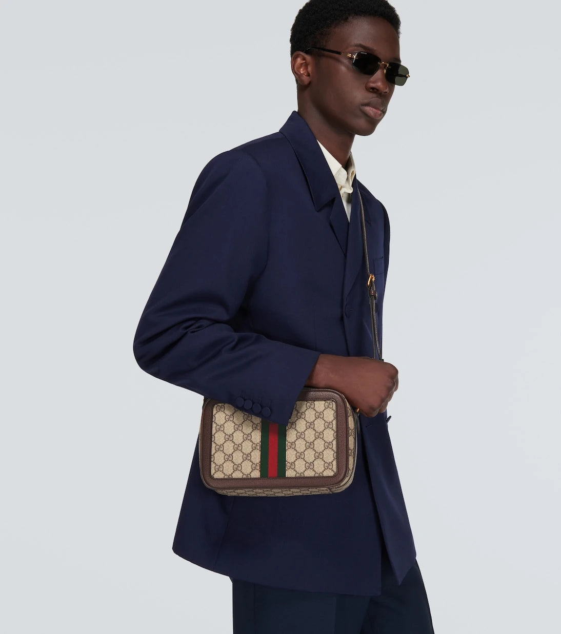 Gucci - حقيبة كتف Ophidia الصغيرة من الكانفاس