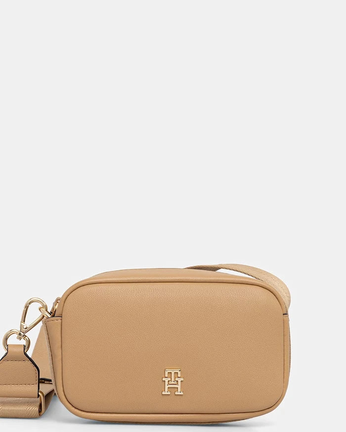 Tommy Hilfiger чанта crossbody дамска от имитация на кожа