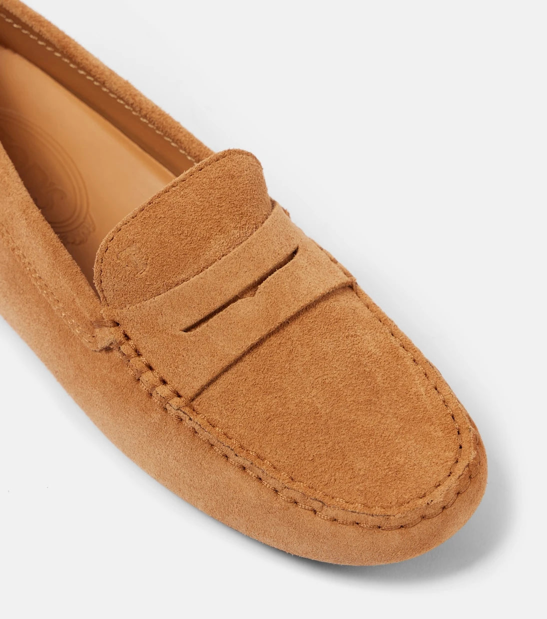 Tod's - حذاء قيادة غومينو من جلد الشامواه