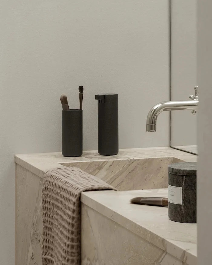 Blomus paslanmaz çelik banyo bardağı