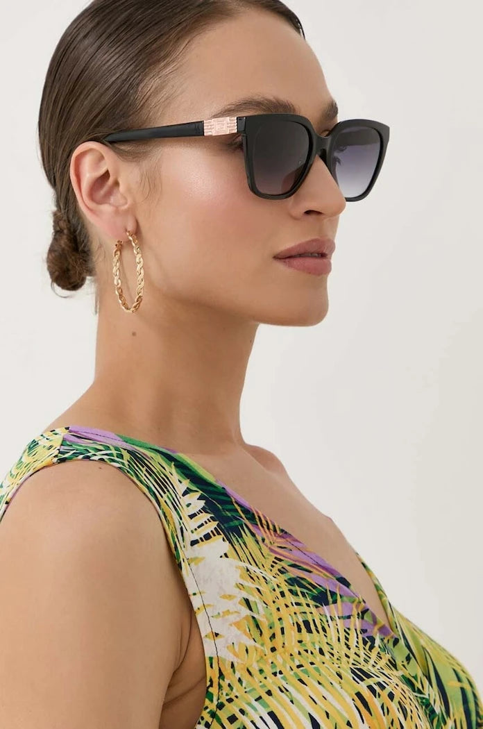 Слънчеви очила Guess
