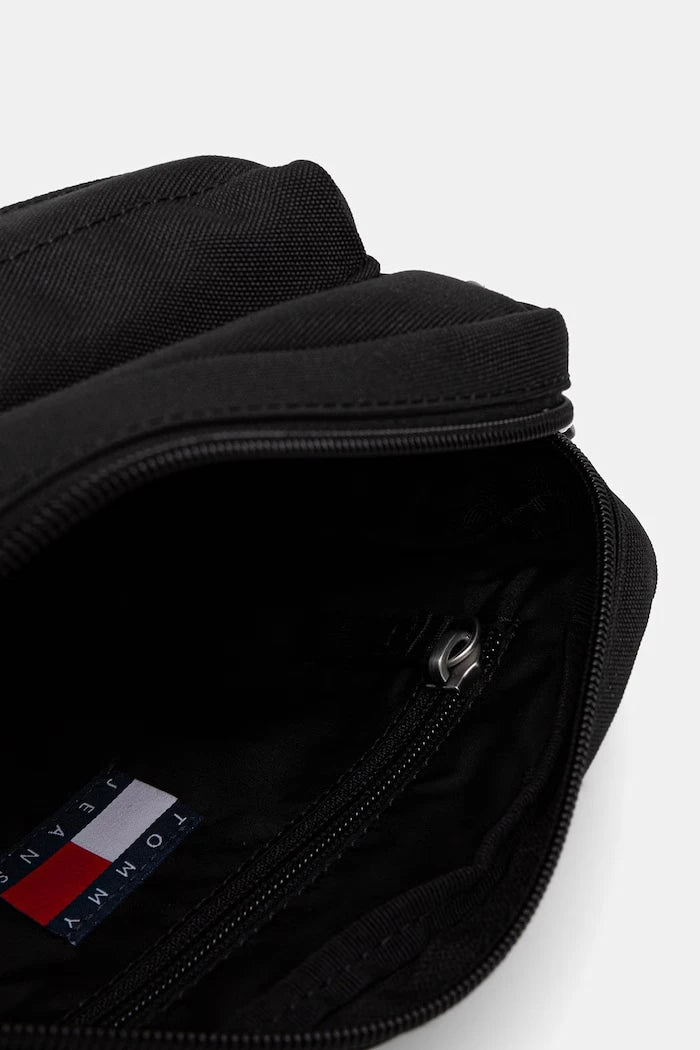 Tommy Jeans küçük kadın çantası