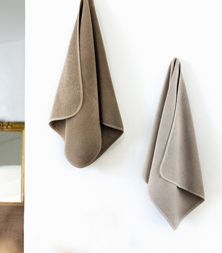 Set of 5 Bee Waffle Washcloths (30cm x 30cm)