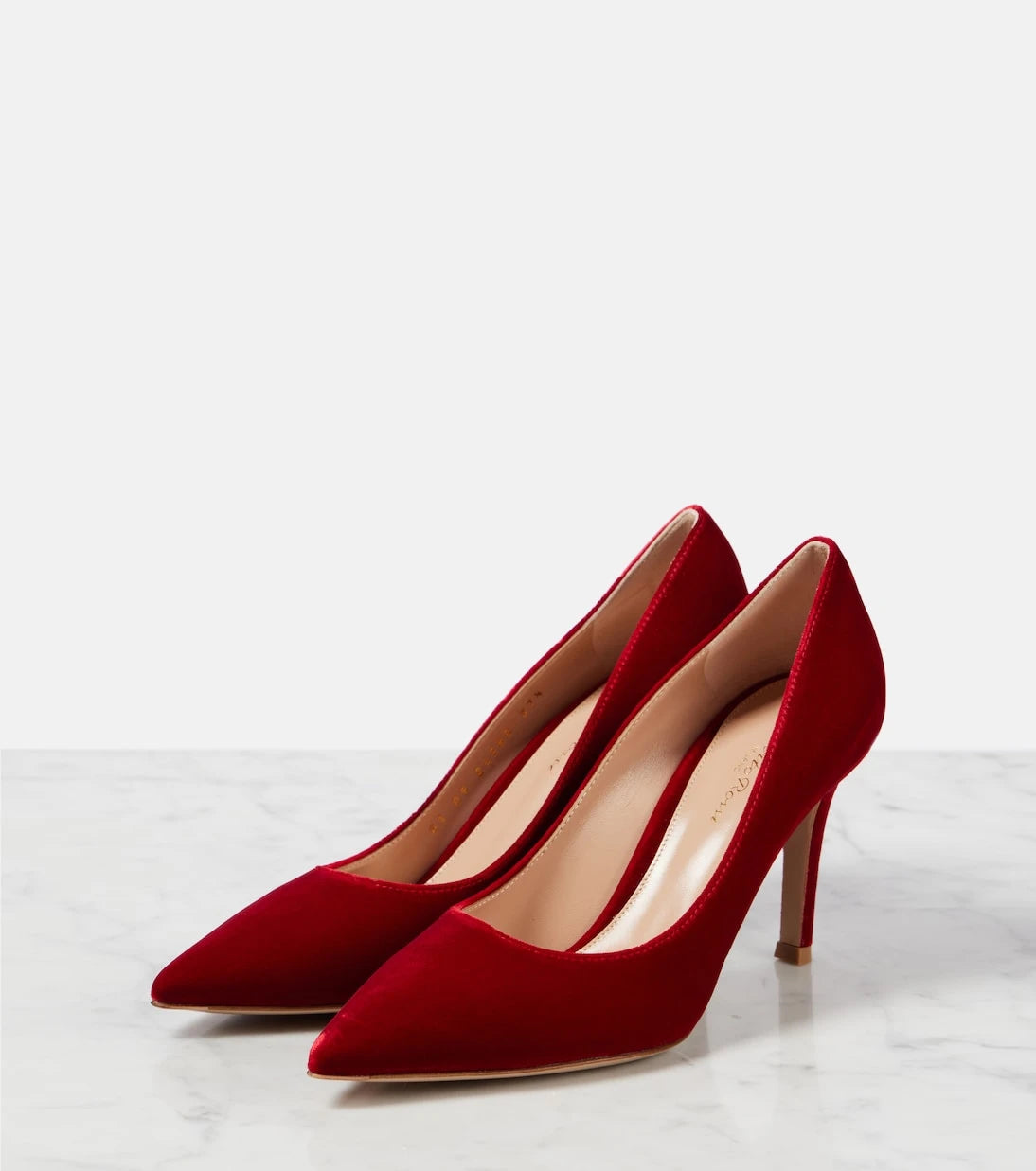 Gianvito Rossi - حذاء Gianvito 85 المخملي بكعب عالٍ