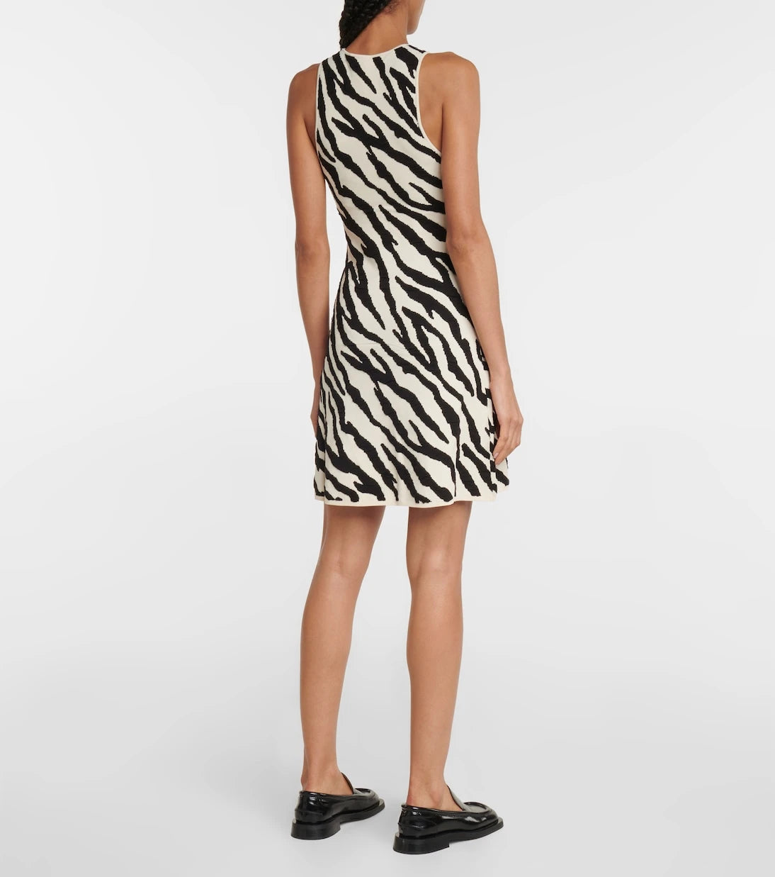 Proenza Schouler - فستان قصير بطبعة حمار وحشي من White Label