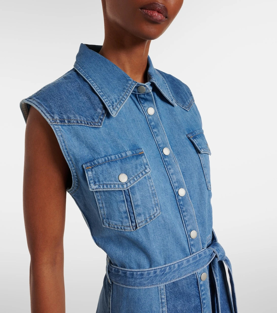 AG Jeans - فستان ميدي دينم بحزام وبصناعة لوحات قماشية