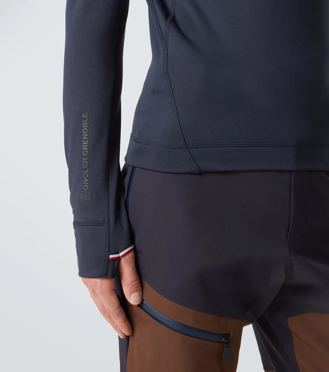 Moncler Grenoble - توب تزلج من الصوف برقبة عالية وشعار العلامة