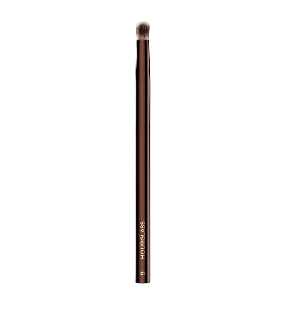 Hourglass No. 9 Domed Eyeshadow Brush