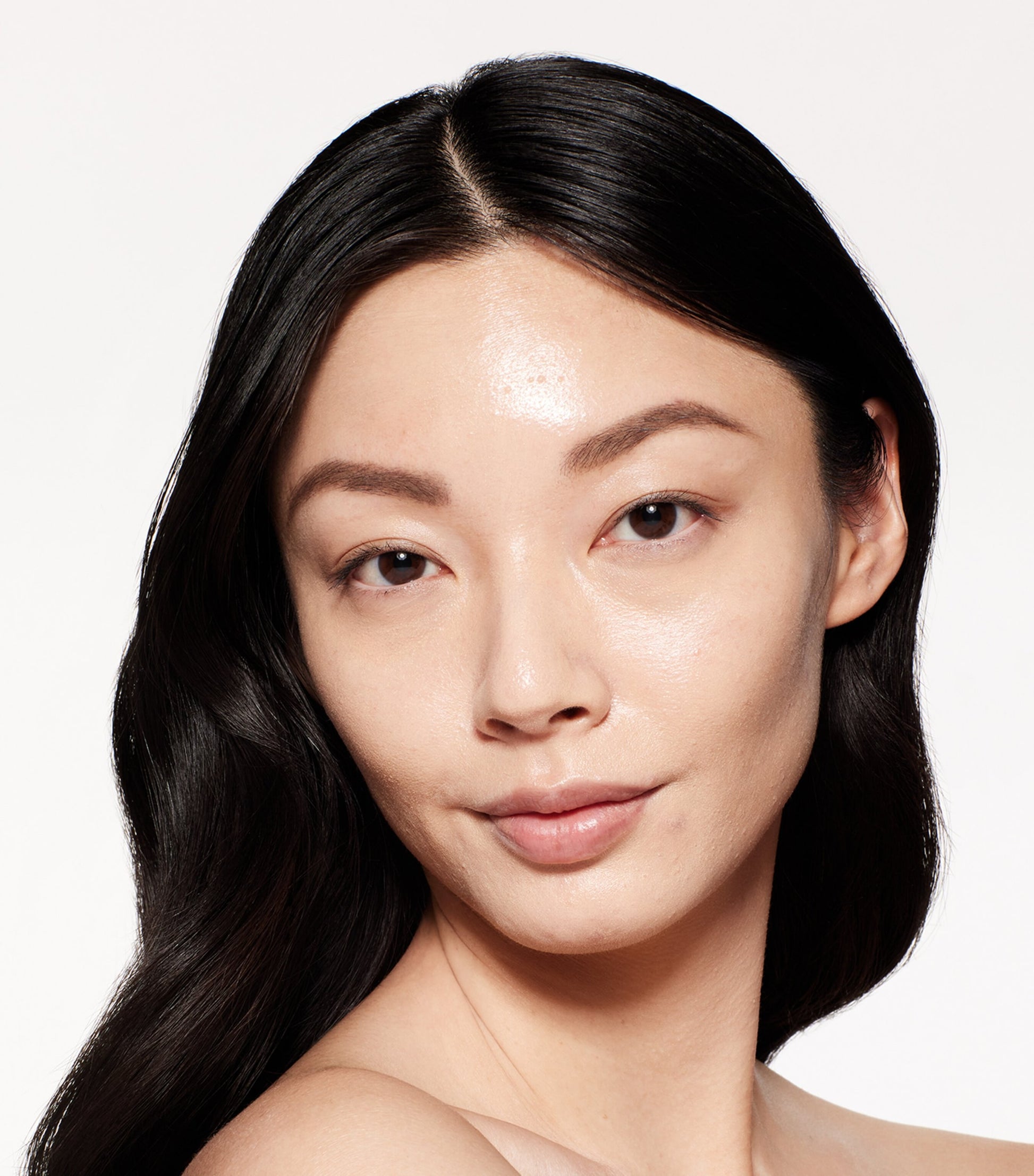 Shiseido Revitalessence Skin Glow Foundation SPF 30