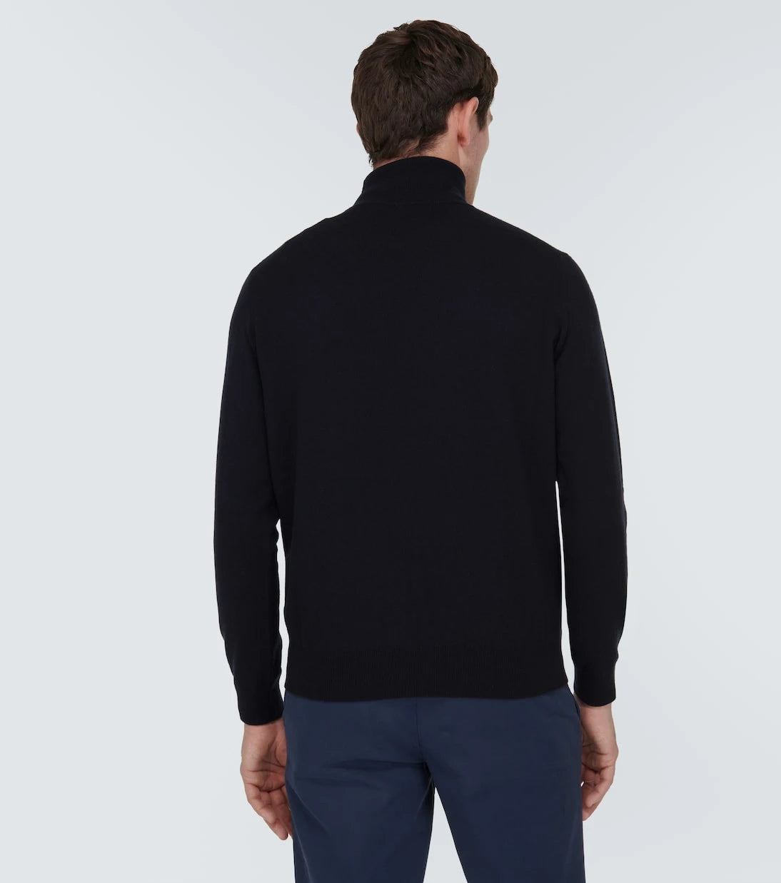 Loro Piana - سترة عنق السلحفاة من الكشمير