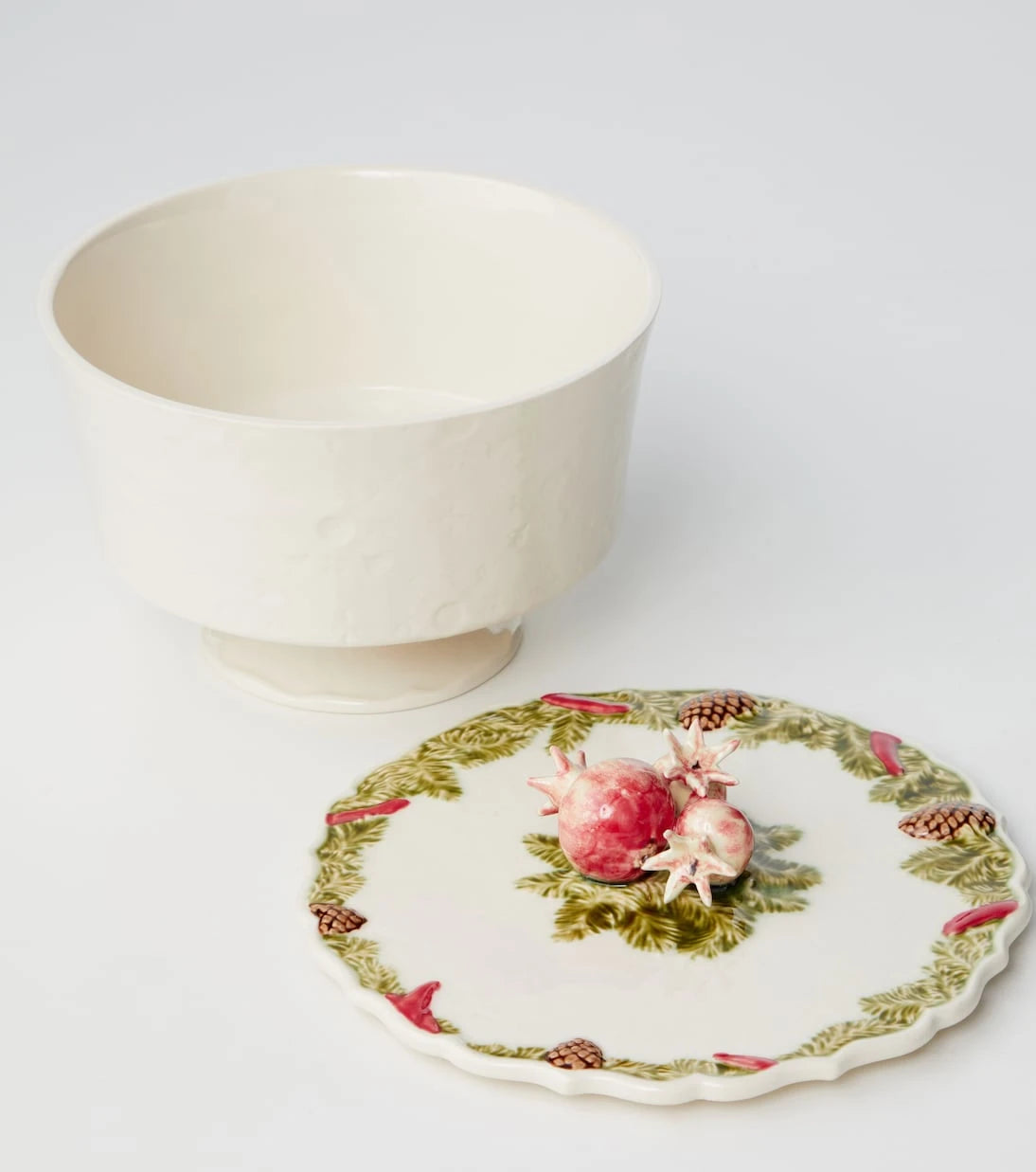 Bordallo Pinheiro - Earthenware container